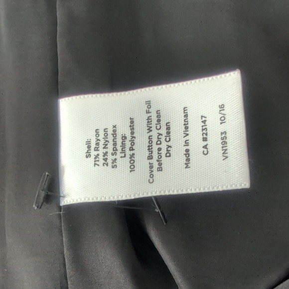 Talbots Fabric Knit In Italy Ponte Knit Blazer Black 10P Lines Business Wear - Picture 6 of 6